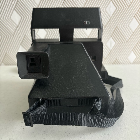 Vintage Polaroid Sun 600 LMS Instant Film Camera - Picture 4 of 9